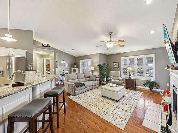 5th image of 1869 Robins Mill Ct
