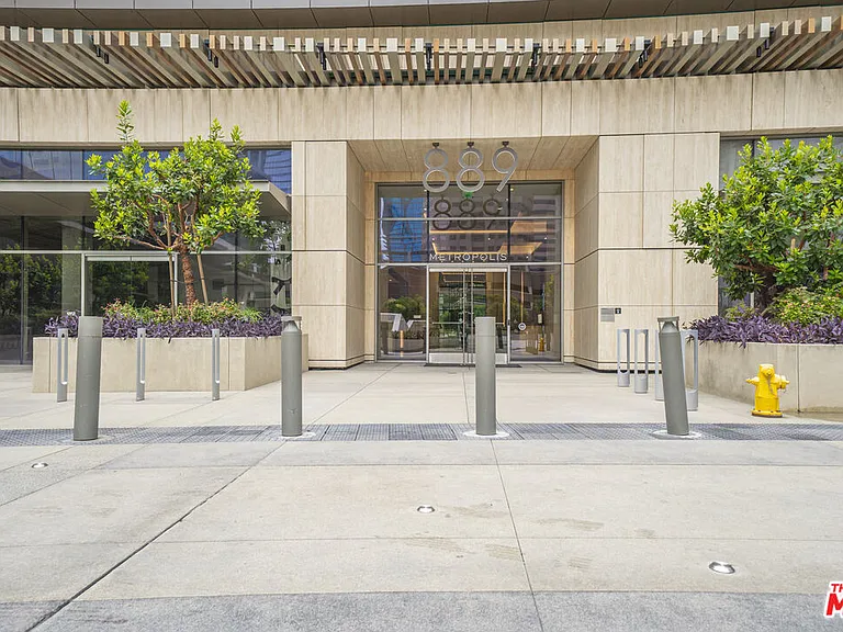 889 Francisco St #3603 — Photo 32