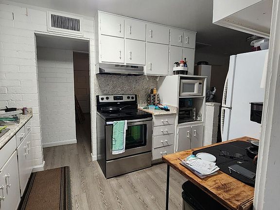 5th image of 1524 E SUNNYSLOPE Lane