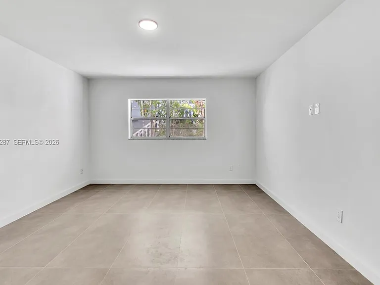 1130 102nd St #1 — Photo 18
