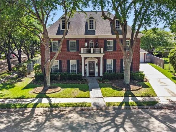 18 Fosters Court, Sugar Land, TX 77479