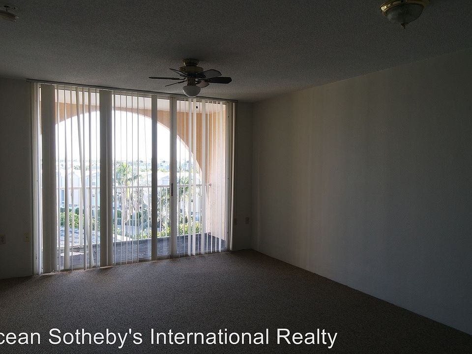 2nd image of 3930 S Roosevelt Blvd APT 407E