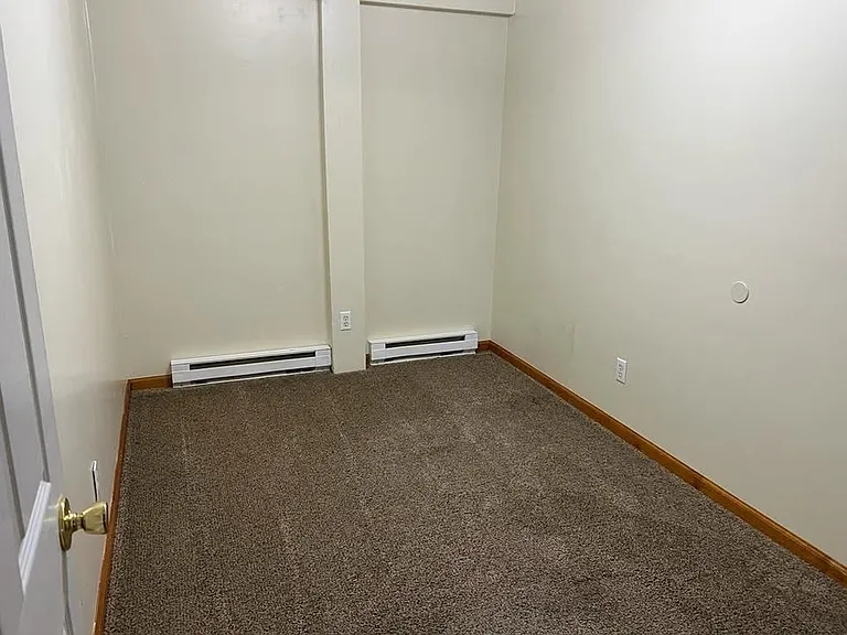 15 Grant St #11 — Photo 6