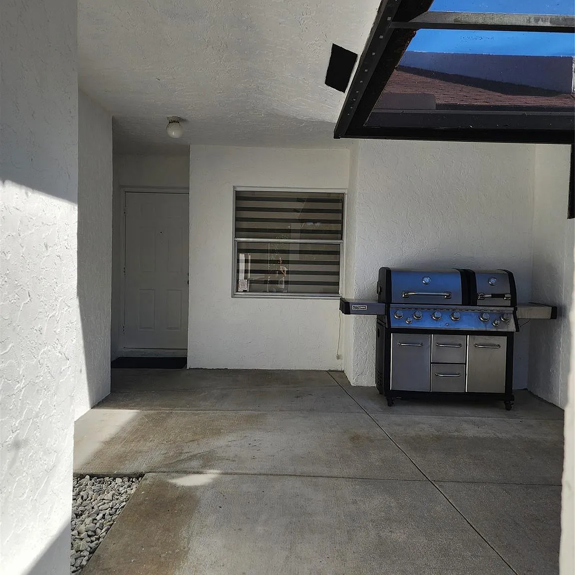 2 bed, 2.0 bath, 1234 sqft, $3,000 — Photo 3