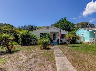 713 60th St S, Gulfport, FL 33707