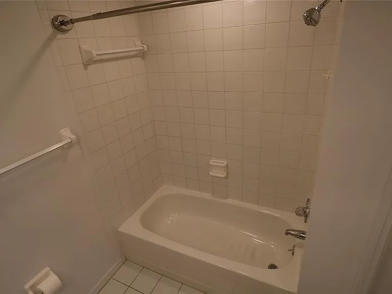 5424 Saddlebrook Way — Photo 40