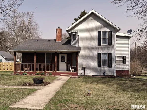 628 E Eisenhower Ave, Lewistown, IL 61542