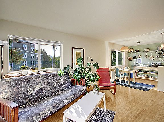 4th image of 5220 42nd Ave S APT 201