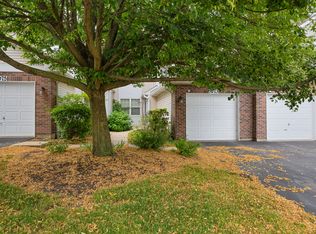 3073 Kentshire Cir, Naperville, IL 60564