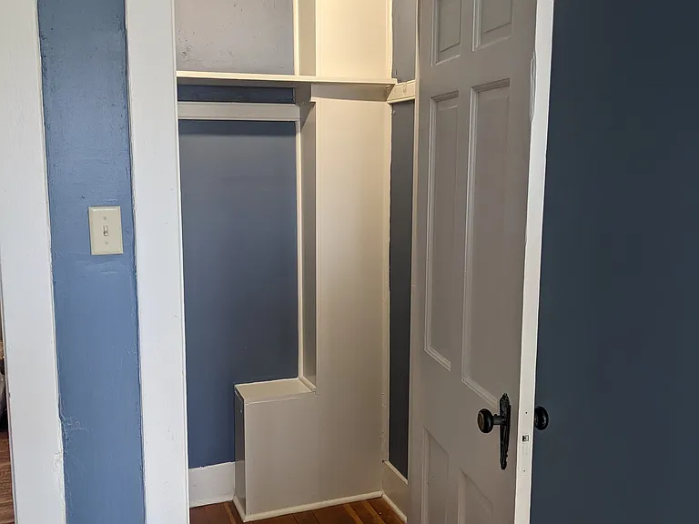 1 Sutton St #2E — Photo 16