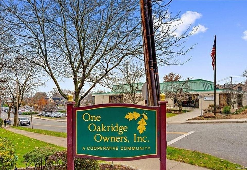 1st image of 1 Oakridge Pl #6H