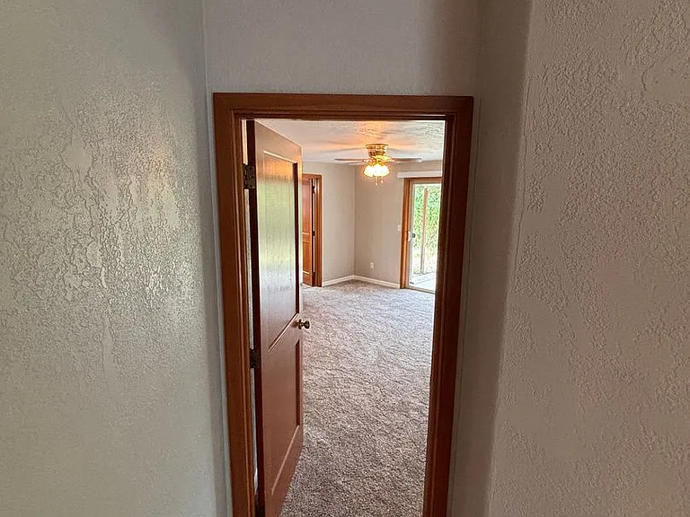 3052 Gary Dr — Photo 15