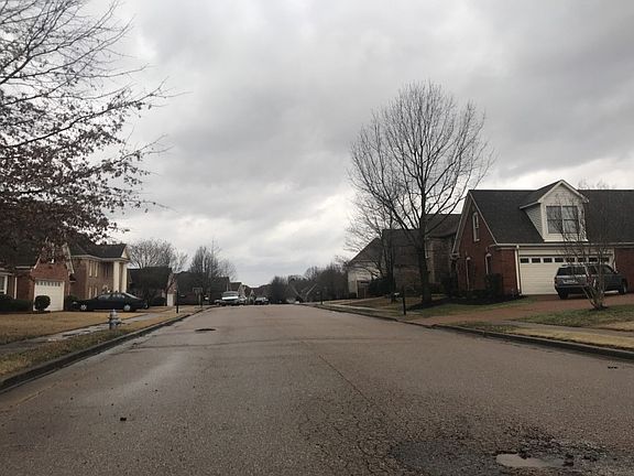 4th image of 10445 Valley Run Ln
