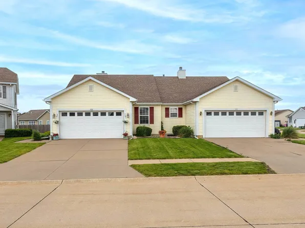 102 Stonebridge Ct, Colona, IL 61241
