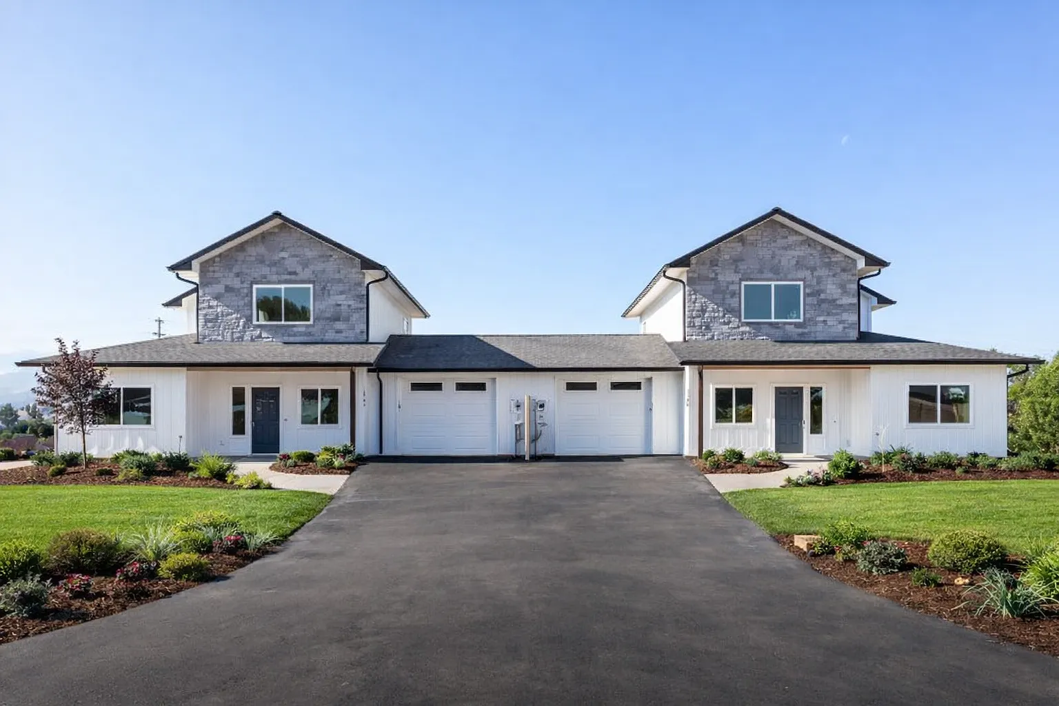 3 bed, 2.5 bath, 1500 sqft, $2,595 — Photo 1