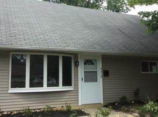4218 Woodmere Dr, Youngstown, OH