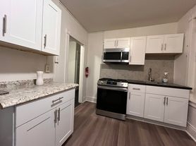 506 Spruce St, Darby, PA