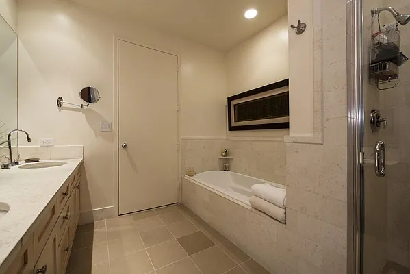 Rented by Platinum Properties | media 11