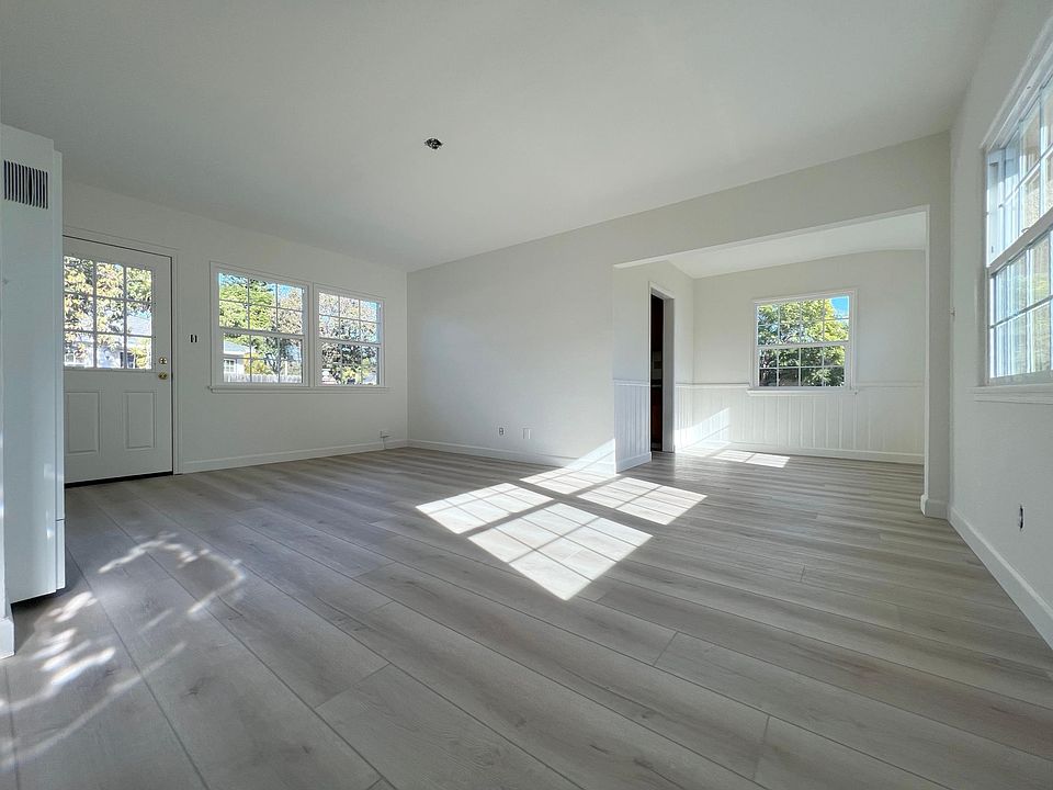 1st image of 3653 Radnor Ave
