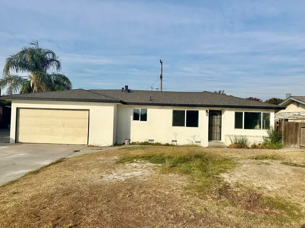 885 S Wooten Dr, Kerman, CA 93630