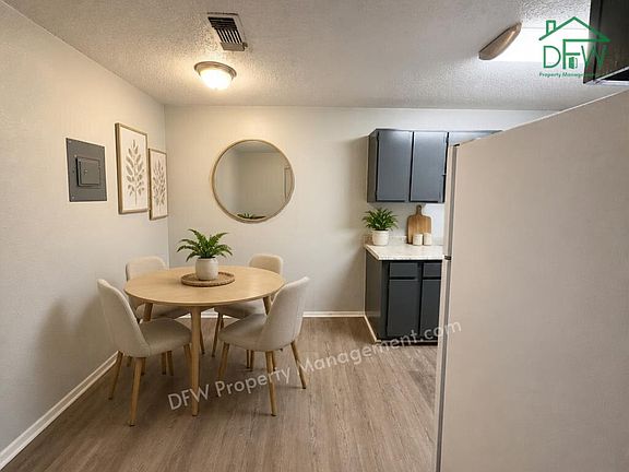 3rd image of 219 Fry St APT 5