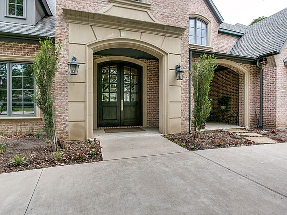 2nd image of 4716 Nashwood Ln