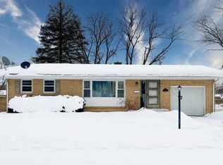 2715 Somerset Ln, Rockford, IL 61108