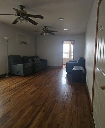 2nd image of 9418 130th St