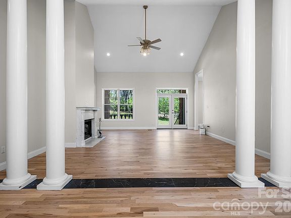 3rd image of 133 Greens Rd
