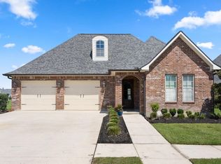 6511 White Oleander Cir W, Lake Charles, LA 70605