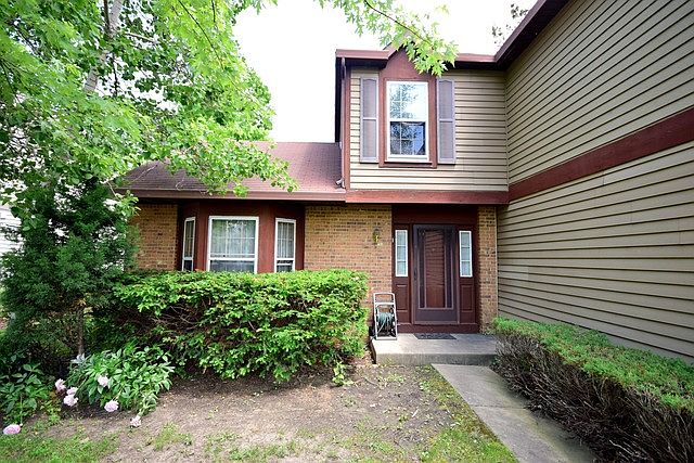 2nd image of 519 Crown Point Dr