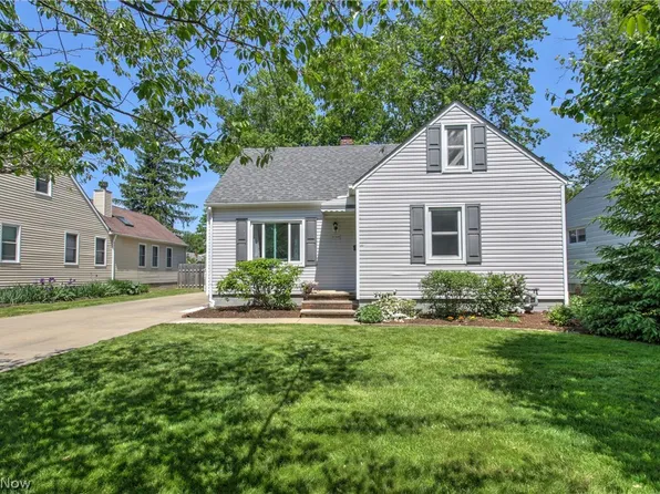 37309 Park Ave, Willoughby, OH 44094