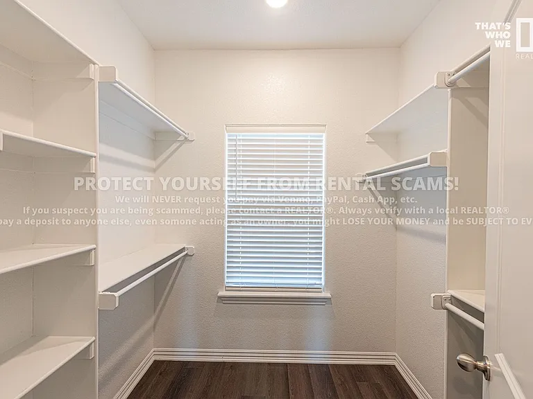 211 Grove Ln — Photo 10