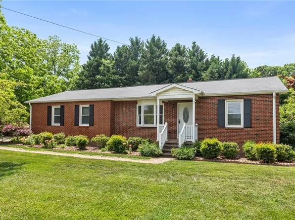 149 Martin St, Elon, NC 27244