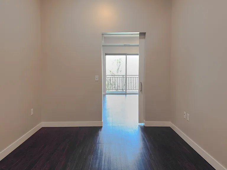 Red44 Luxury Apartments | Specials Available — Photo 93
