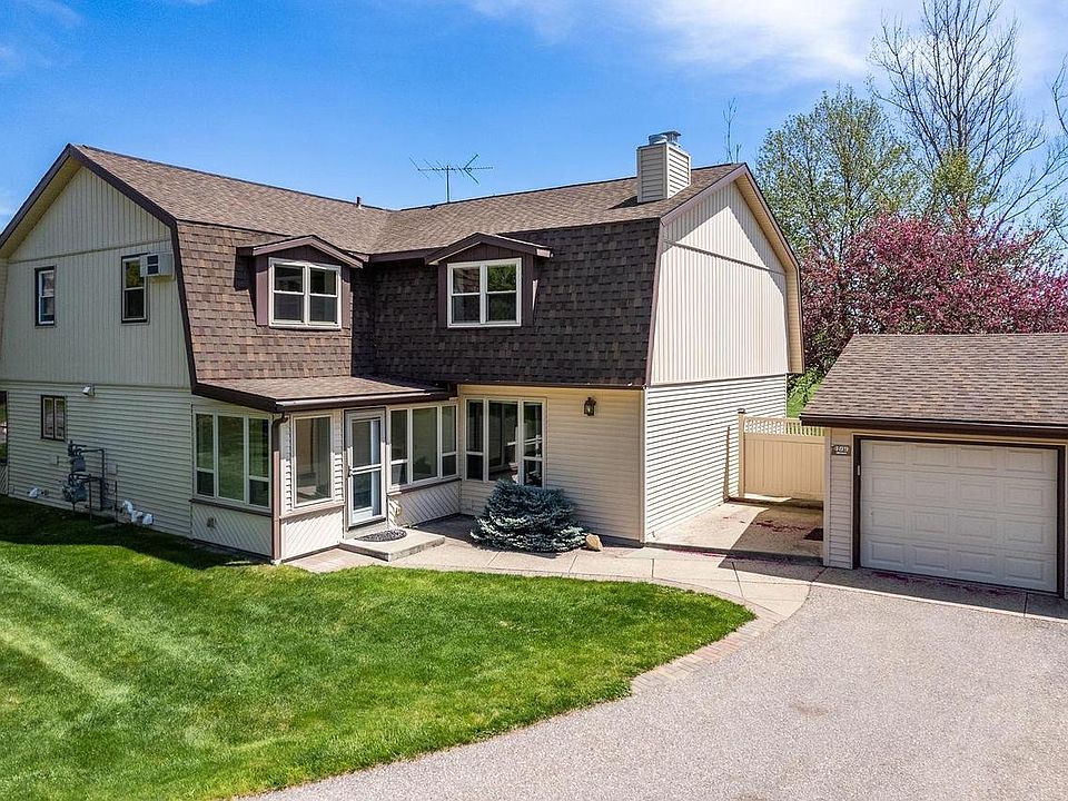 409 Saddle Ridge, Portage, WI 53901 Zillow