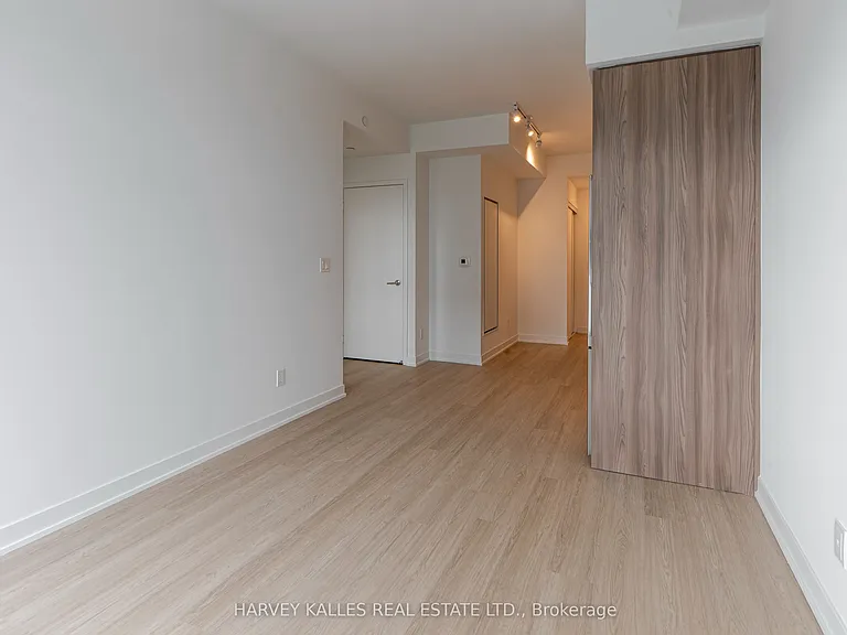 100 Eastdale Ave #1110 — Photo 5
