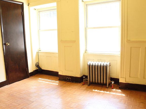 4th image of 815 Lincoln Pl APT 1