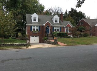 2244 N Quantico St, Arlington, VA 22205