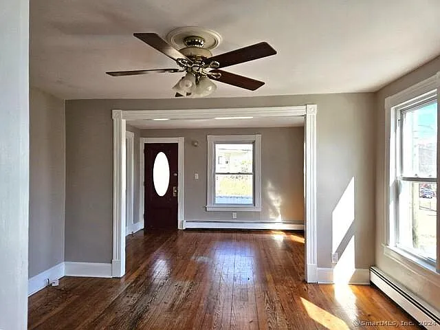 109 Goodwin St — Photo 6