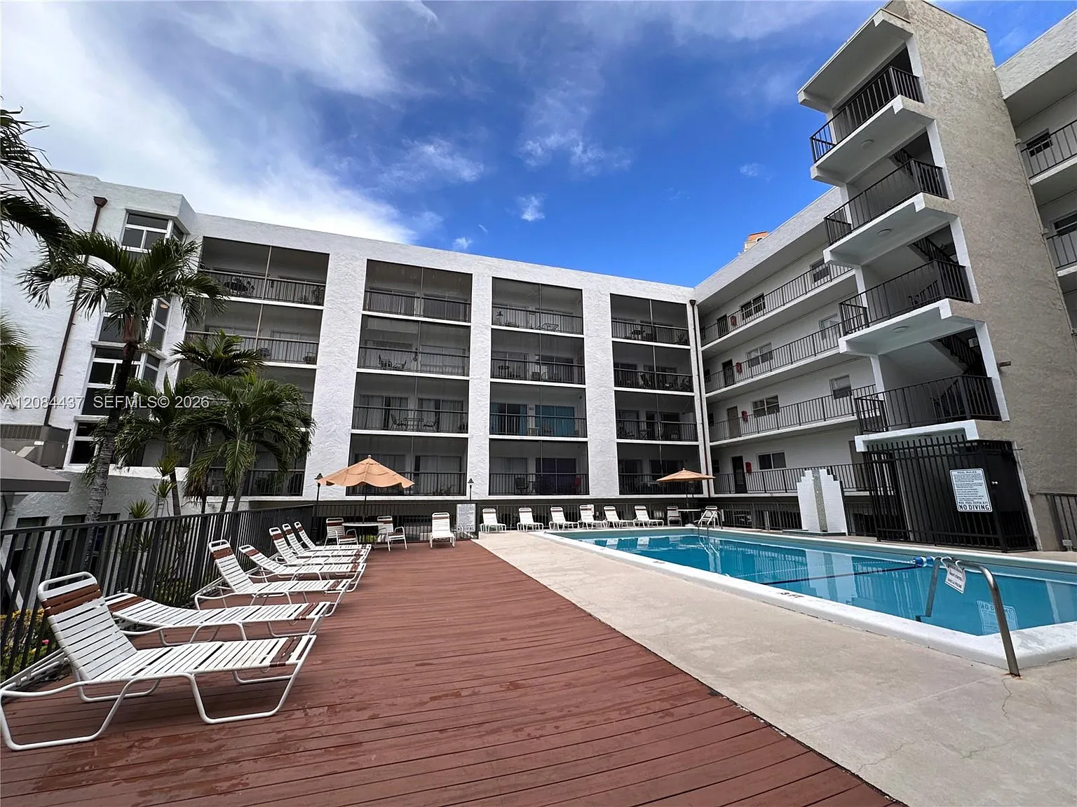 Le Cartier Condo — Photo 4