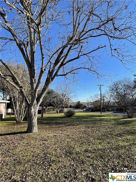 103 N Avenue C, Shiner, TX 77984 Zillow