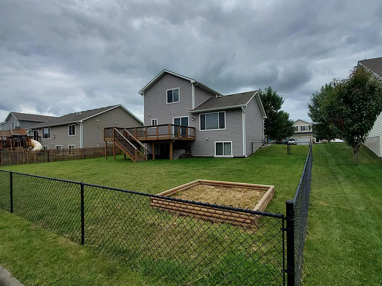 685 SE Ashton Ct — Photo 65