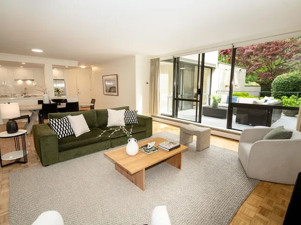 4900 Cartier St #311, Vancouver, BC V6M 4H2