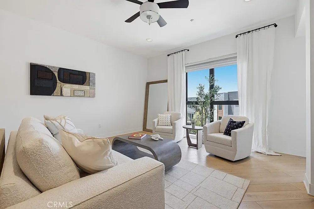 2 bed, 2.5 bath, 1917 sqft, $6,000 — Photo 4