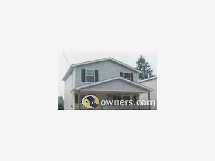 597 E George St photo 1