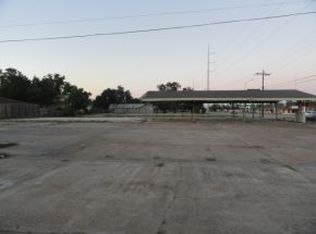 5201 Gulfway Dr, Port Arthur, TX 77642