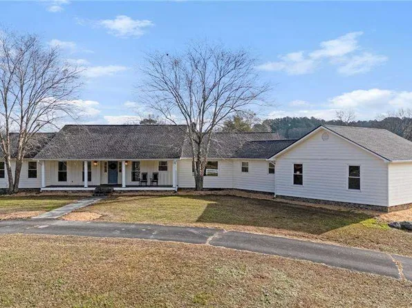 166 Big Springs Rd SE, Calhoun, GA 30701