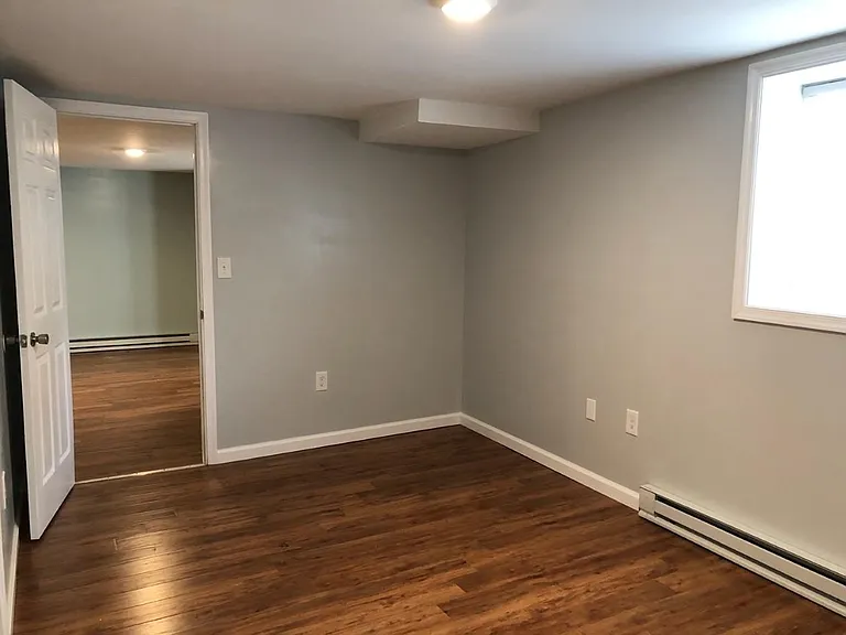 544 Providence St — Photo 7