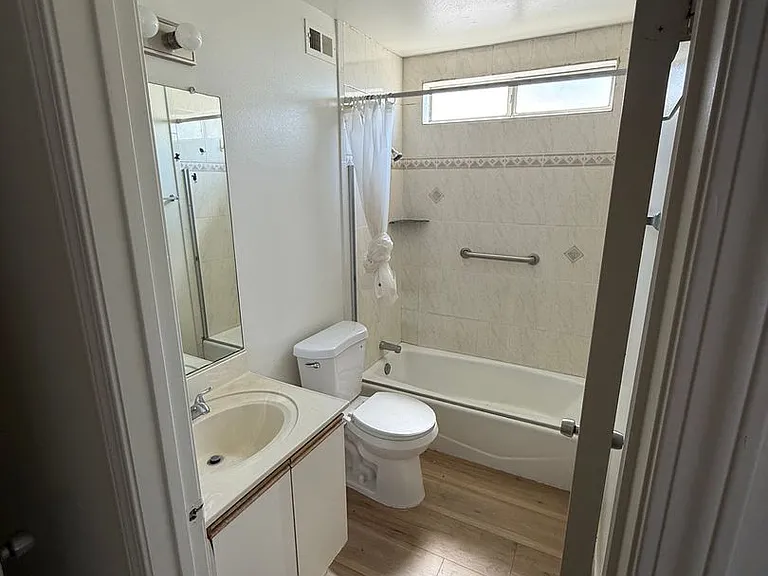 7535 Hellman Ave — Photo 9